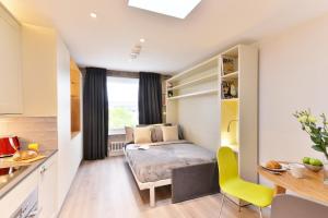 Lovely Studio at 4th floor- Notting Hill area