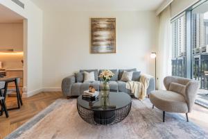 ShoresInn - Luxury Dubai Creek Harbour Stay