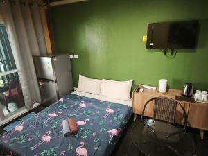 Bonanza Patong Beach2 100m to Beach Green Room