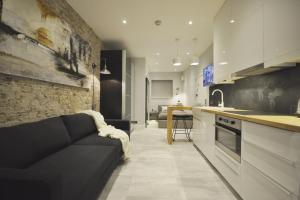 Lovely Studio with patio in basement floor.