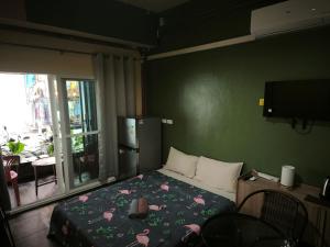 Bonanza Patong Beach2 100m to Beach Green Room