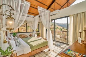 SaffronStays Villa Reya