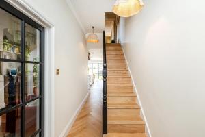 Veeve - Tennyson House