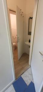 Modern Apt Near Enkplatz Direct U3 to Center