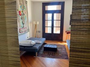 Centro, balcón, luz, muy amplio y tranquilo, WiFi