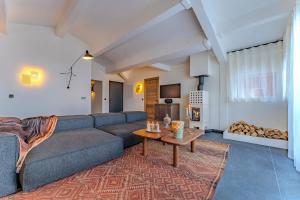Luxurious Penthouse Lumina - Fire place, Pool and Spa - Chalet Niverolles