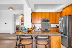 Kapalua Golf Villas 3 Free Rental Cars KBM Resorts Custom Remodel 3 Units 5 Bedrooms ML-1213