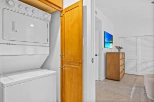 Kapalua Golf Villas 3 Free Rental Cars KBM Resorts Custom Remodel 3 Units 5 Bedrooms ML-1213