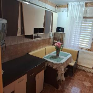 Apartament 2camere,bucatarie,baie langa Manastirea Curtea de Arges