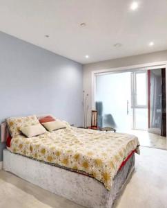 RocknRoll Retreat in the Heart of London