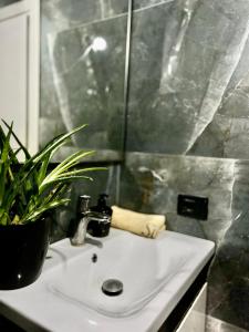 Montrix Cozy Apartment in City Center