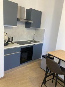 Elegant R&B Floridia