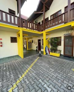 Cantinho da Massaguaçu há 50 metros da praia