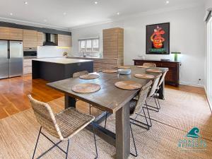 The Vista at Surf Beach - Linen Included