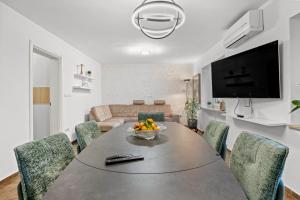 Villa Pineta - Apartment Close to the Sea