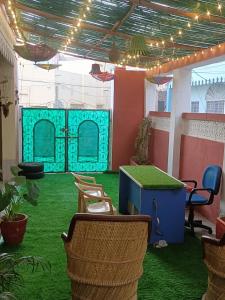 Red king home stay