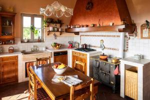 Historic Villa Overlooking Chianti Hills