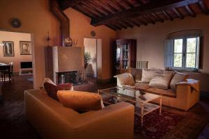 Historic Villa Overlooking Chianti Hills