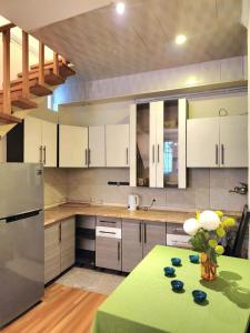 Rustaveli Grand Stay