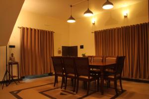 Luxurious Private Vantage Villa - Kotagiri