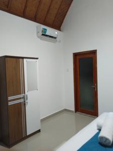 Santhi Laba Bungalow