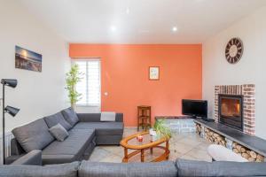 A Fleur de lEau Blanche gite de caractère