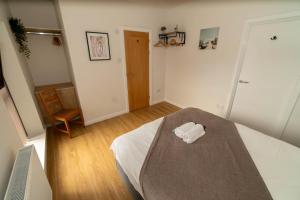 Ravenhill Four-Bed Retreat with parking