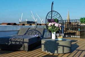 Private studio in calm and beautiful street.