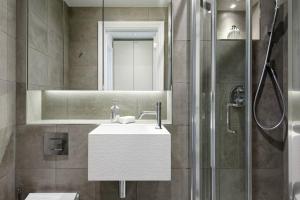 Beautiful Micro studio at 4th floor- Notting Hill.