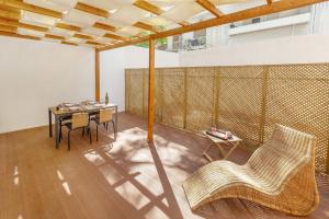 Comfort One Bedroom Apartment with Courtyard by WeHost Athens