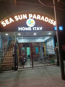 SEA SUN PARADISE