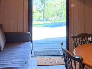 The Orchard - Ukc7804