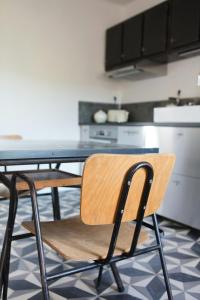 Artists Retreat In Historic Belvézet Farmhouse