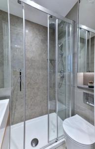 Micro studio-private bathroom 5 min Baker St tube.