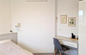 2 Bedroom Beautiful Apartment In Rab