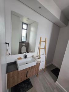 Studio in Menlyn Maine