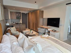 Studio in Menlyn Maine