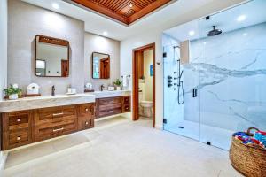 Kapalua Bay Villas 2 Free Rental Cars KBM Resorts Premium Bay Villa 2 Units 2 Bedrooms ML-1960