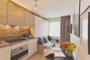 Premium area in central London at 3rd floor