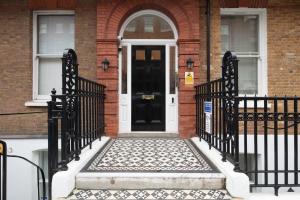 Premium area in central London at 3rd floor