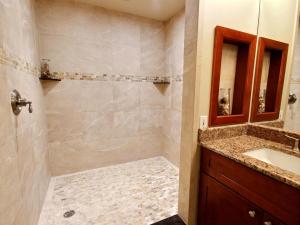 Kapalua Golf Villas 6 FREE Rental Cars KBM Resorts Large Bedrooms 6 Units 9 Bedrooms ML-2387