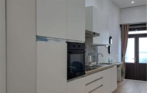 1 Bedroom Amazing Home In Siracusa