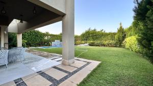 فيلا مع حمام سباحه 8816-3588-010