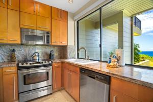 Kapalua Bay Villas Oceanfront KBM Resorts 2 Units 2 Bedrooms ML-3488