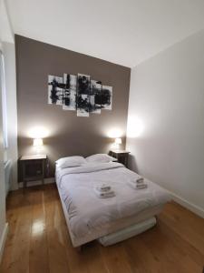 HeartOfParisEiffelTower