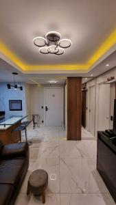 Apartamento moderno, infraestrutura, garagem, Puc