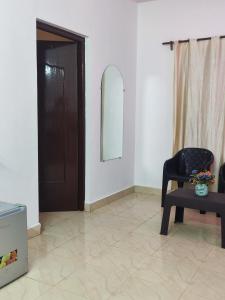 Beautiful 1BDR with Balcony and Large Living Room