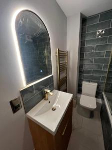 two bed Seafront apartment - sea views