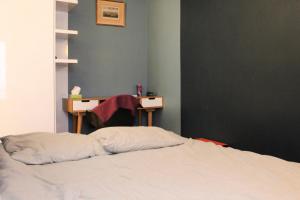 Bright studio in the heart of Paris well located