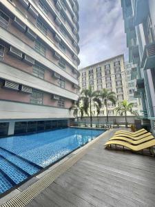 101 Newport Boulevard